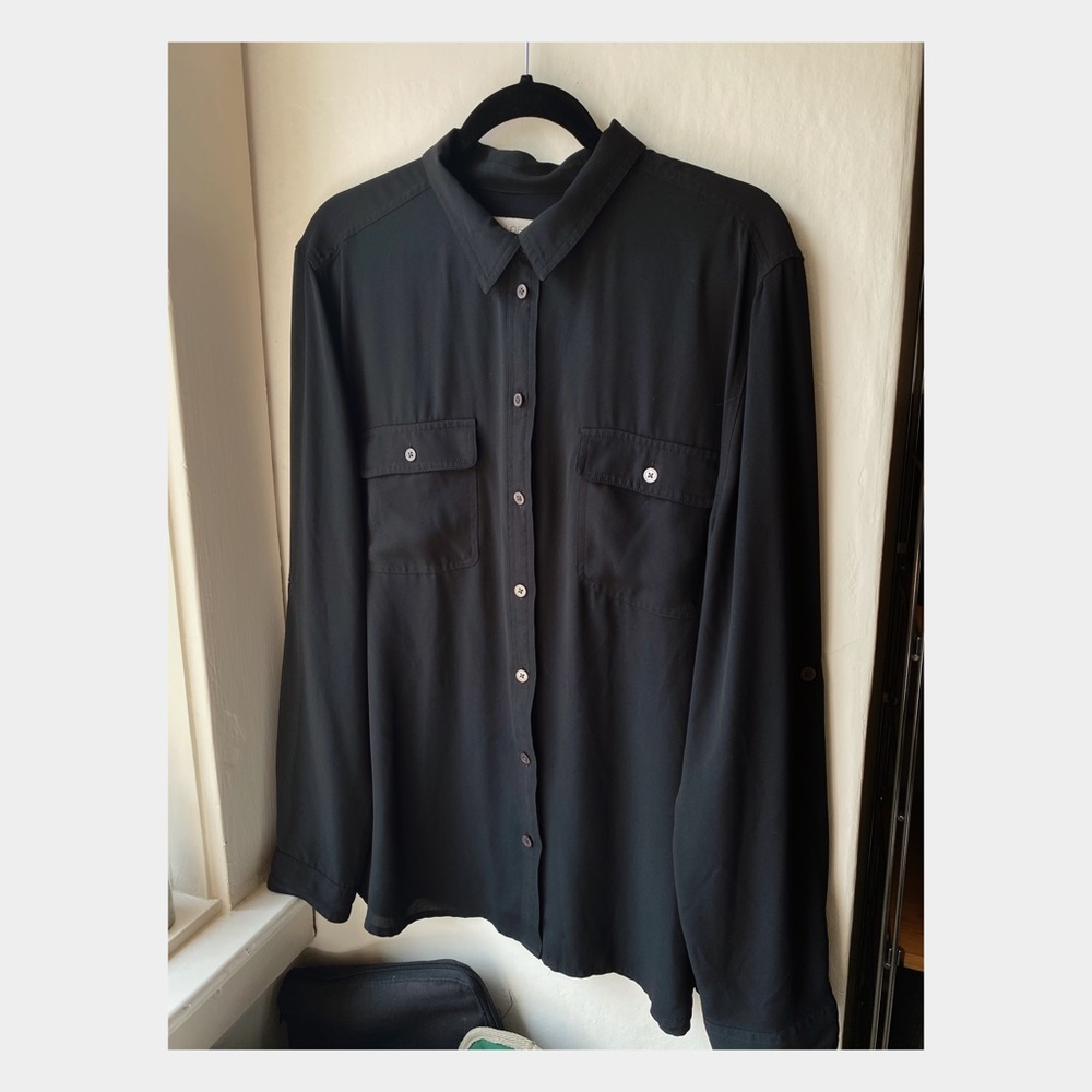 LOFT Button Up Top